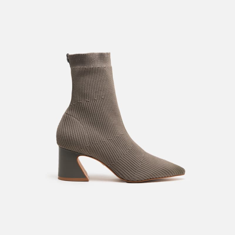 BOTA CARRANO CINZA