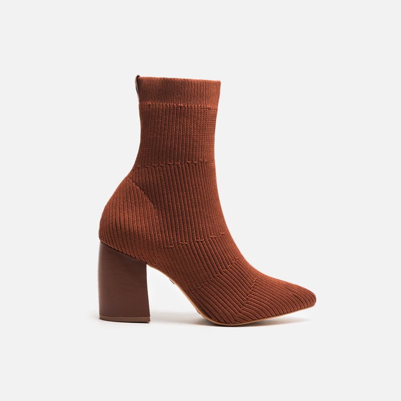 BOTA CARRANO MARROM