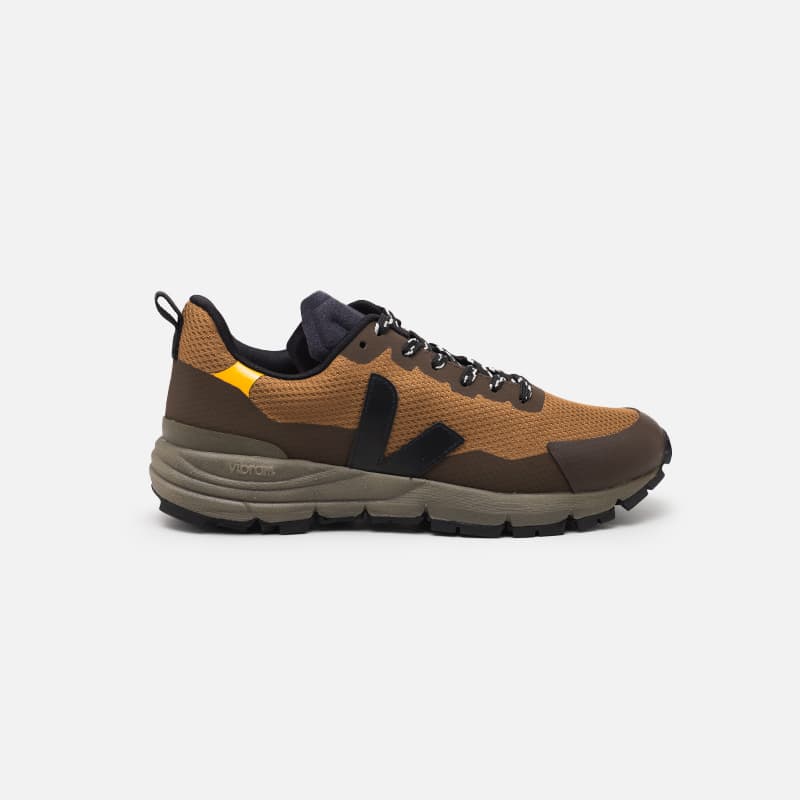 TENIS VEJA DEKKAN ALVEOMESH TENT BLACK OURO TENT BLACK OURO