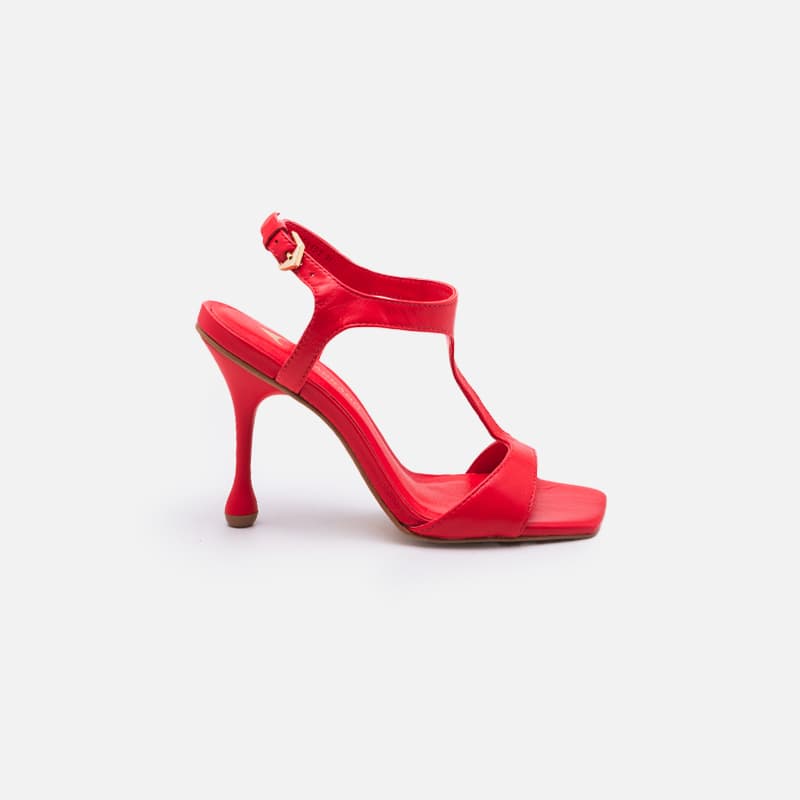 SANDALIA DE COURO VERMELHO