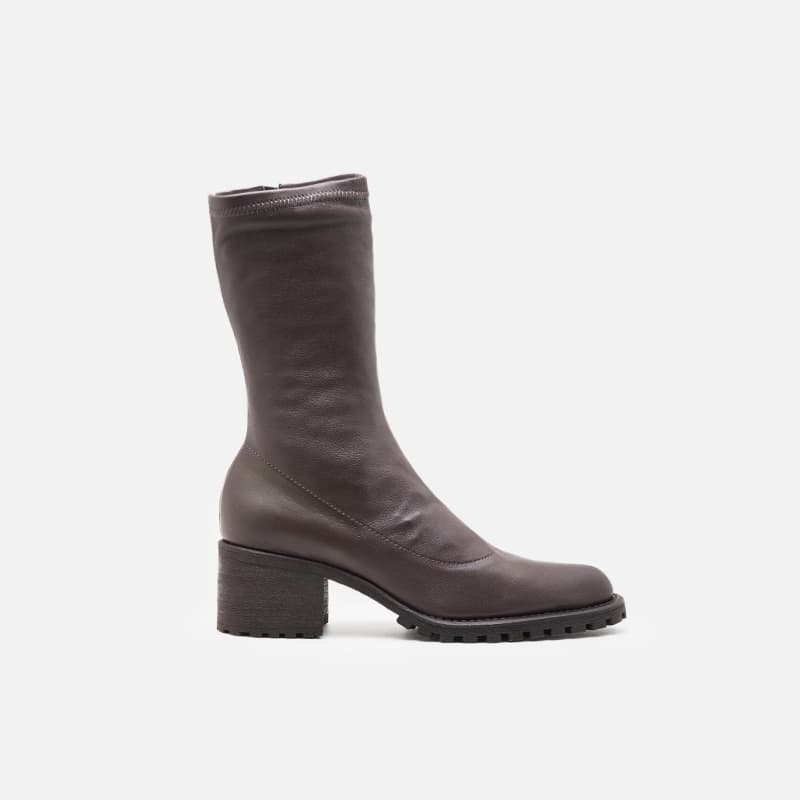 BOTA CONNOR MARROM