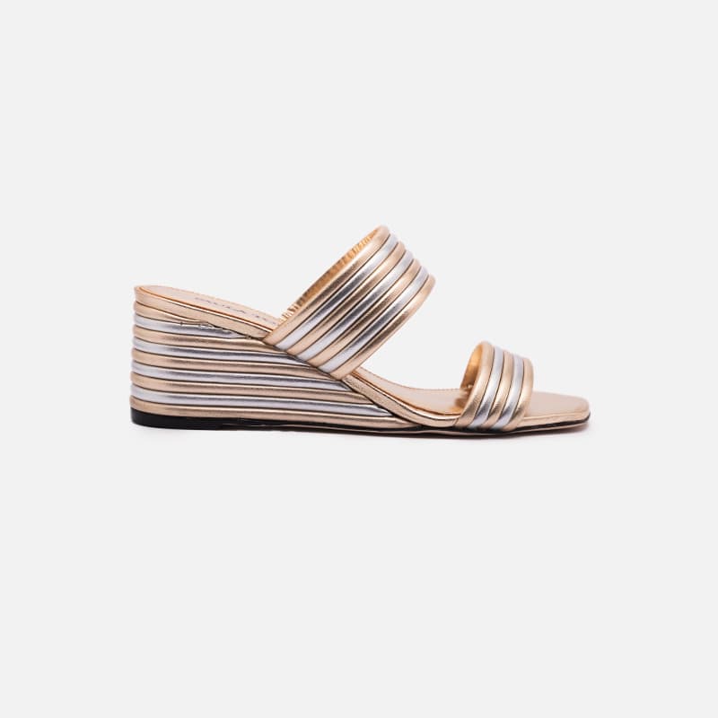 MULE NINA OURO LIGHT