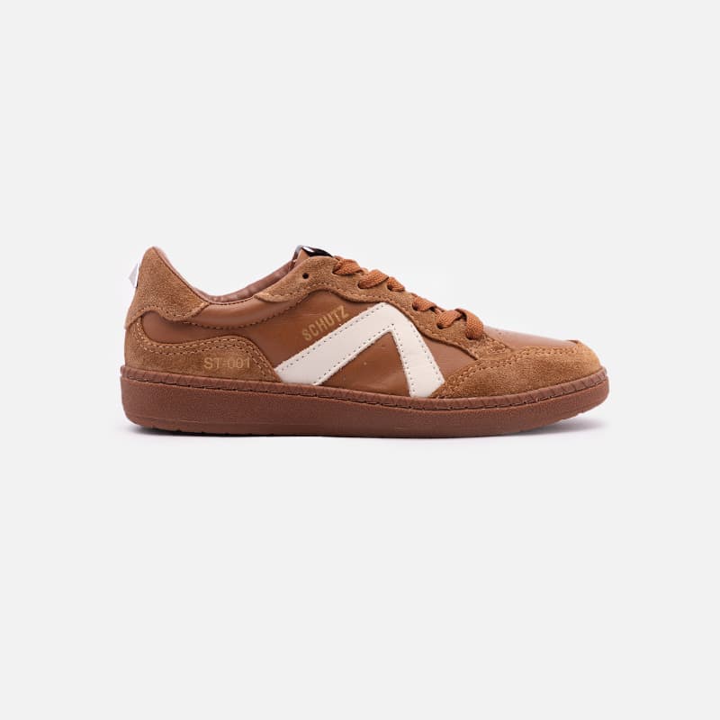 TENIS EM COURO CARAMELO