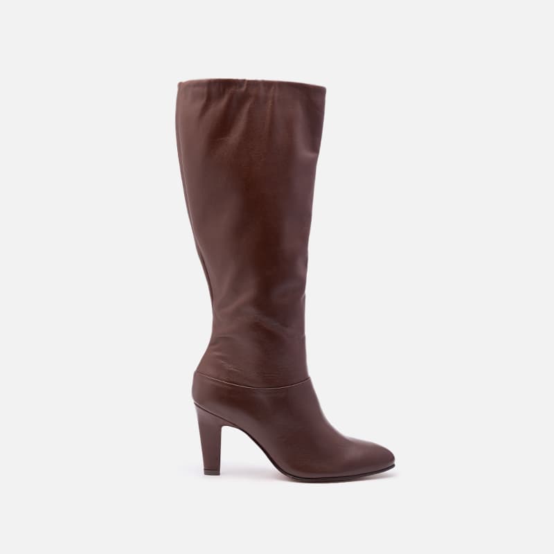 BOTA EM COURO CAFE