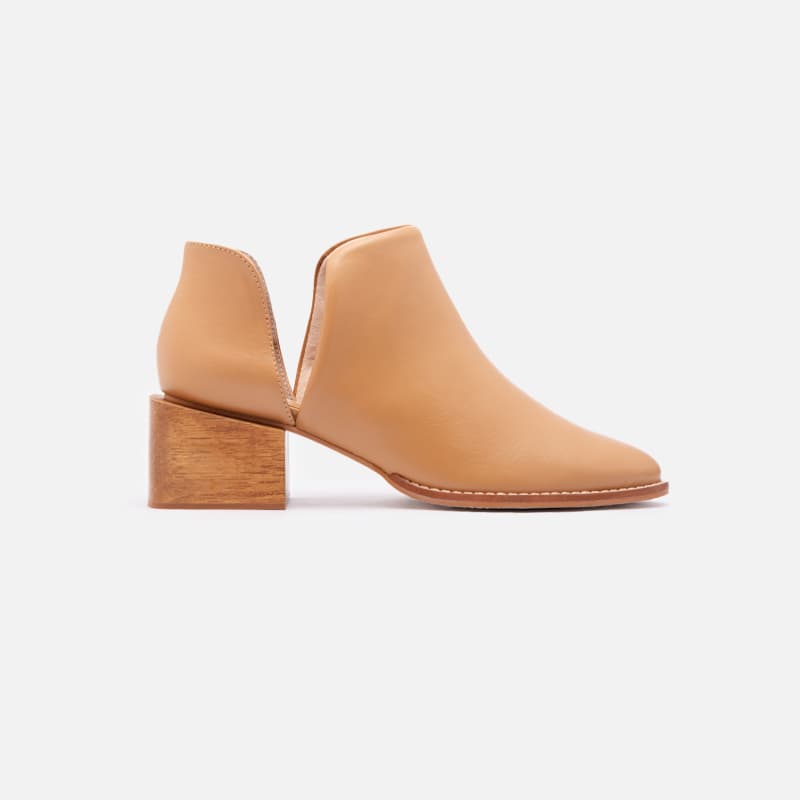 BOTA PANDORA CARAMELO