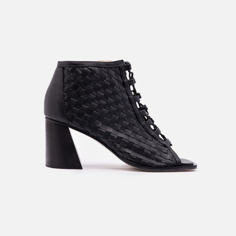 ANKLEBOOT QUADRICULADA PRETO