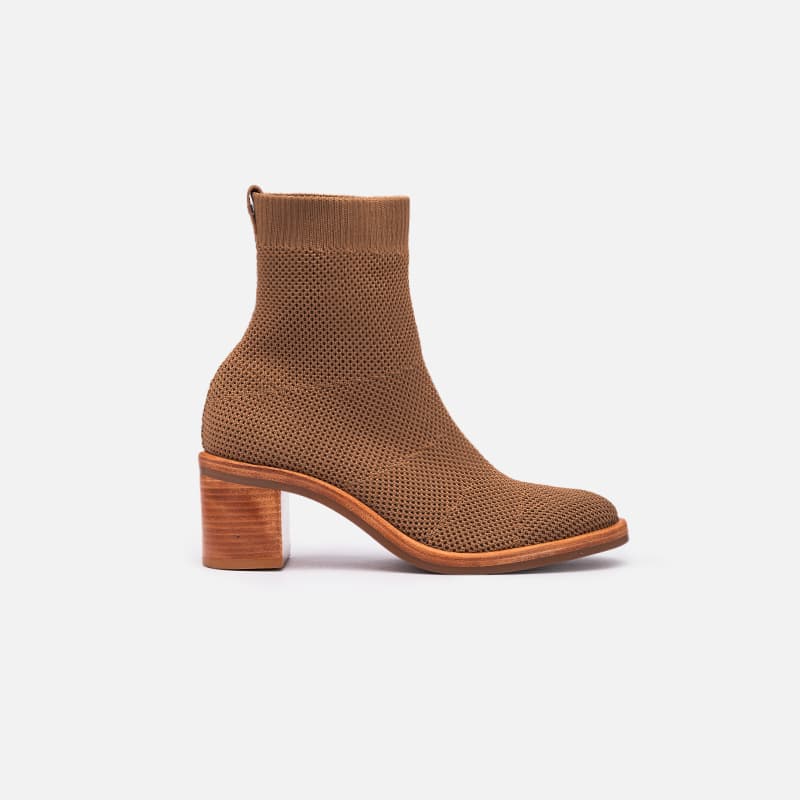BOTA KNIT CARAMELO