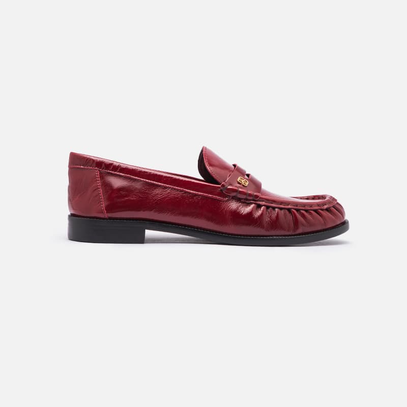 MOCASSIM COURO VERNIZ VERMELHO
