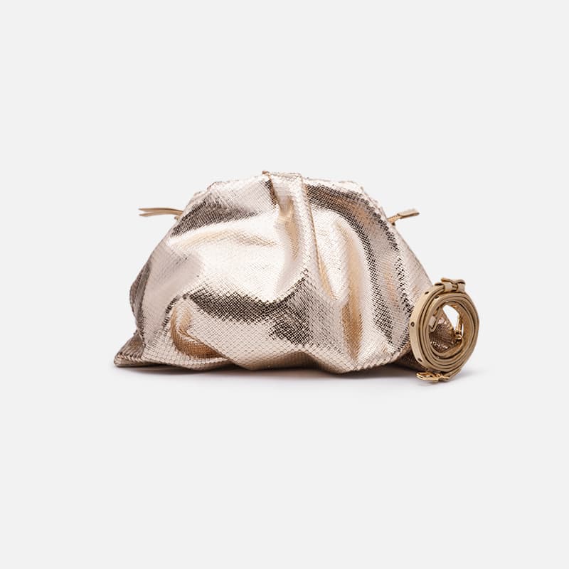 BOLSA EM COURO METALIZADO OURO