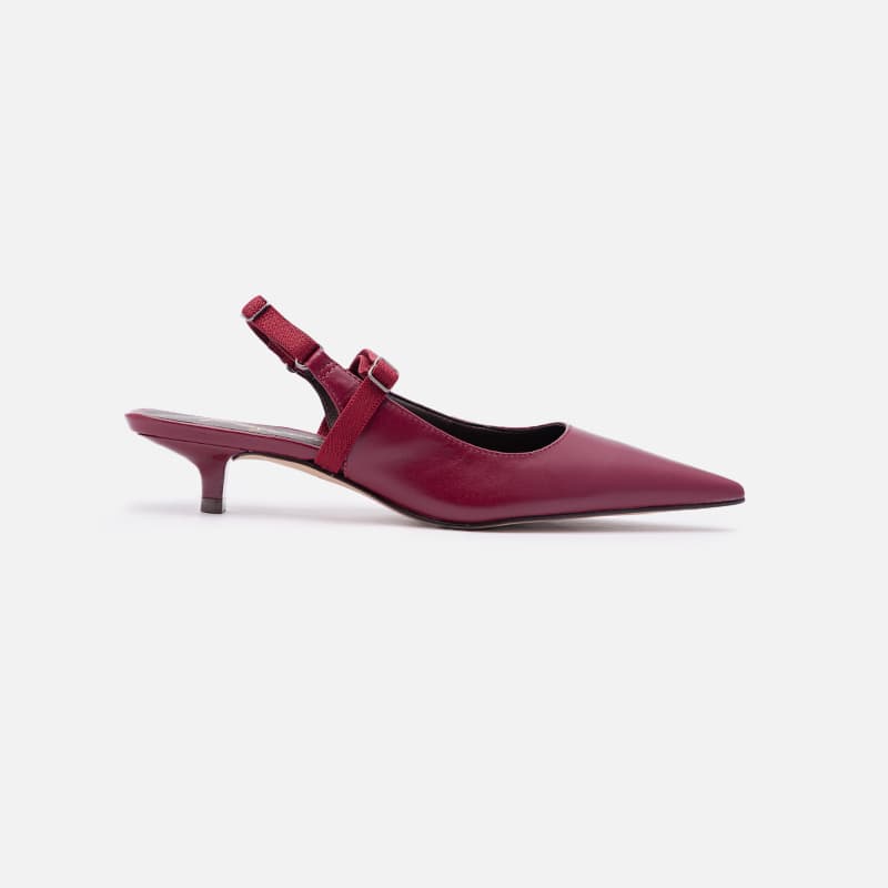 SLINGBACK EM COURO VINHO