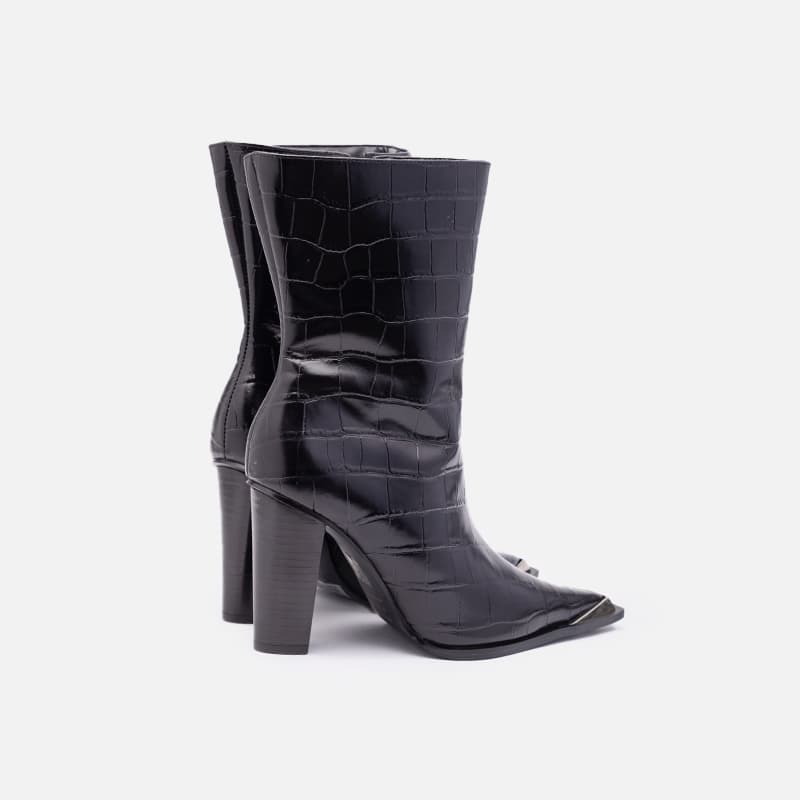 BOTA EM COURO CROCO PRETO