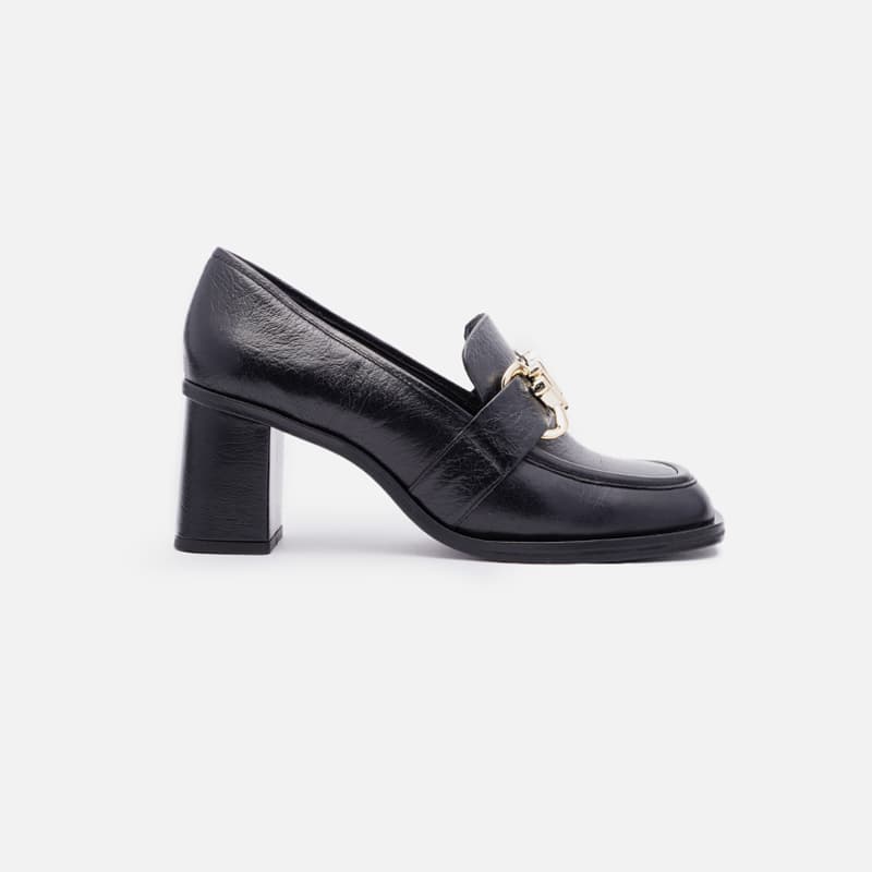 MOCASSIM EM COURO PRETO